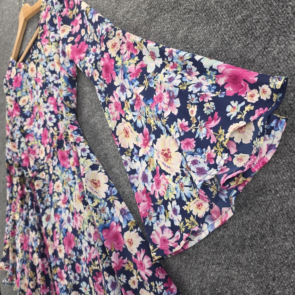 55-LuLu's Dress Wmns Medium Navy Blue Floral Bell Sleeve Fit & Flare Mini A-Line - Picture 6 of 16